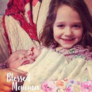 Meet your Posher, Kendra